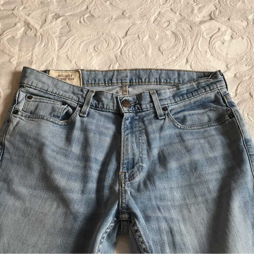 HOLLISTER SKINNY FADED DENIM BOOT CUT JEANS Size 32/30